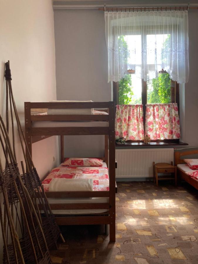 Villa Stara Szkola Krempna Exterior foto