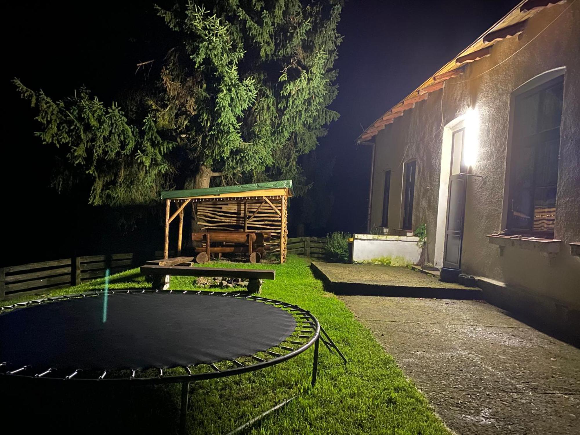 Villa Stara Szkola Krempna Exterior foto